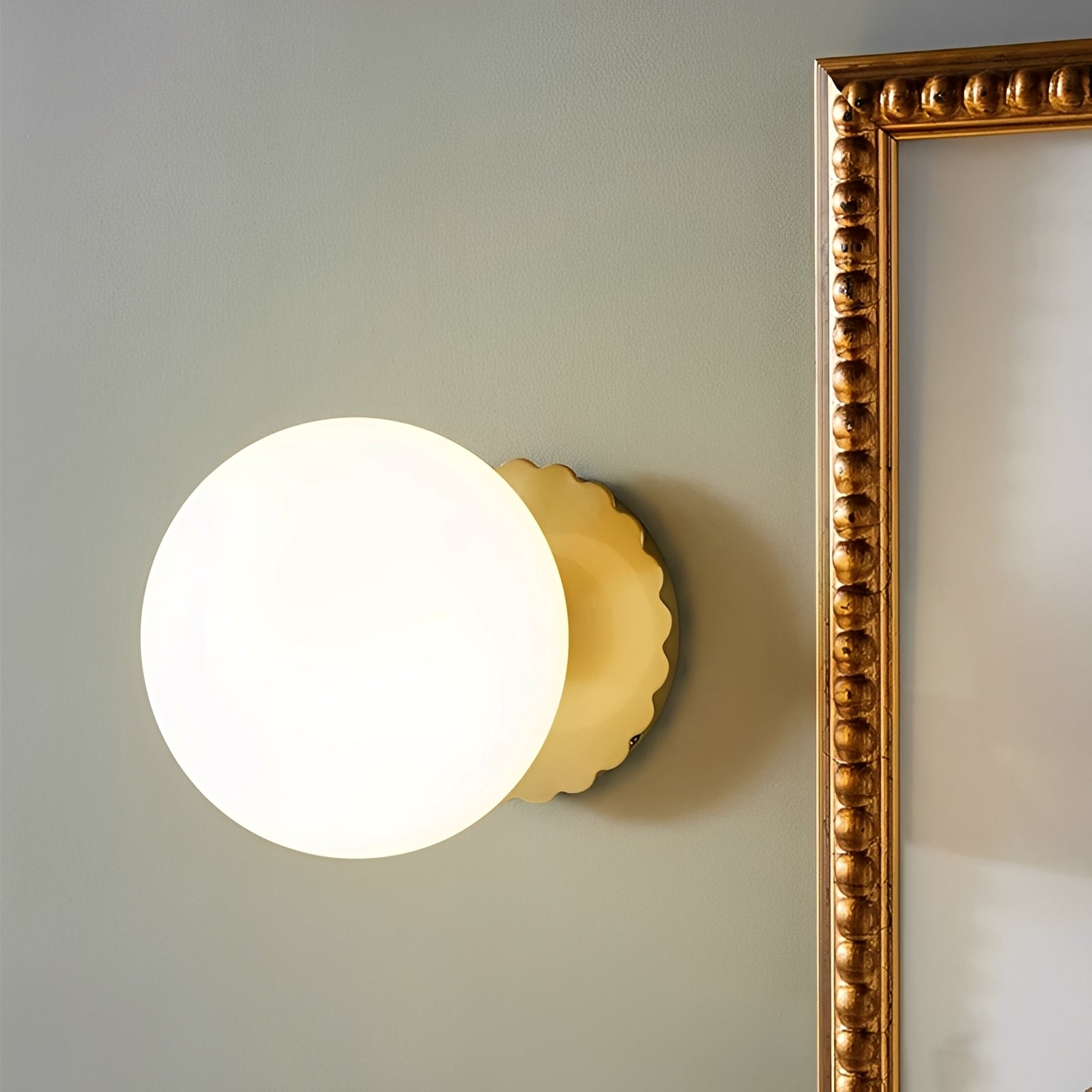 Reina – Glas-Wandlampe für Wohnzimmer & Schlafzimmer