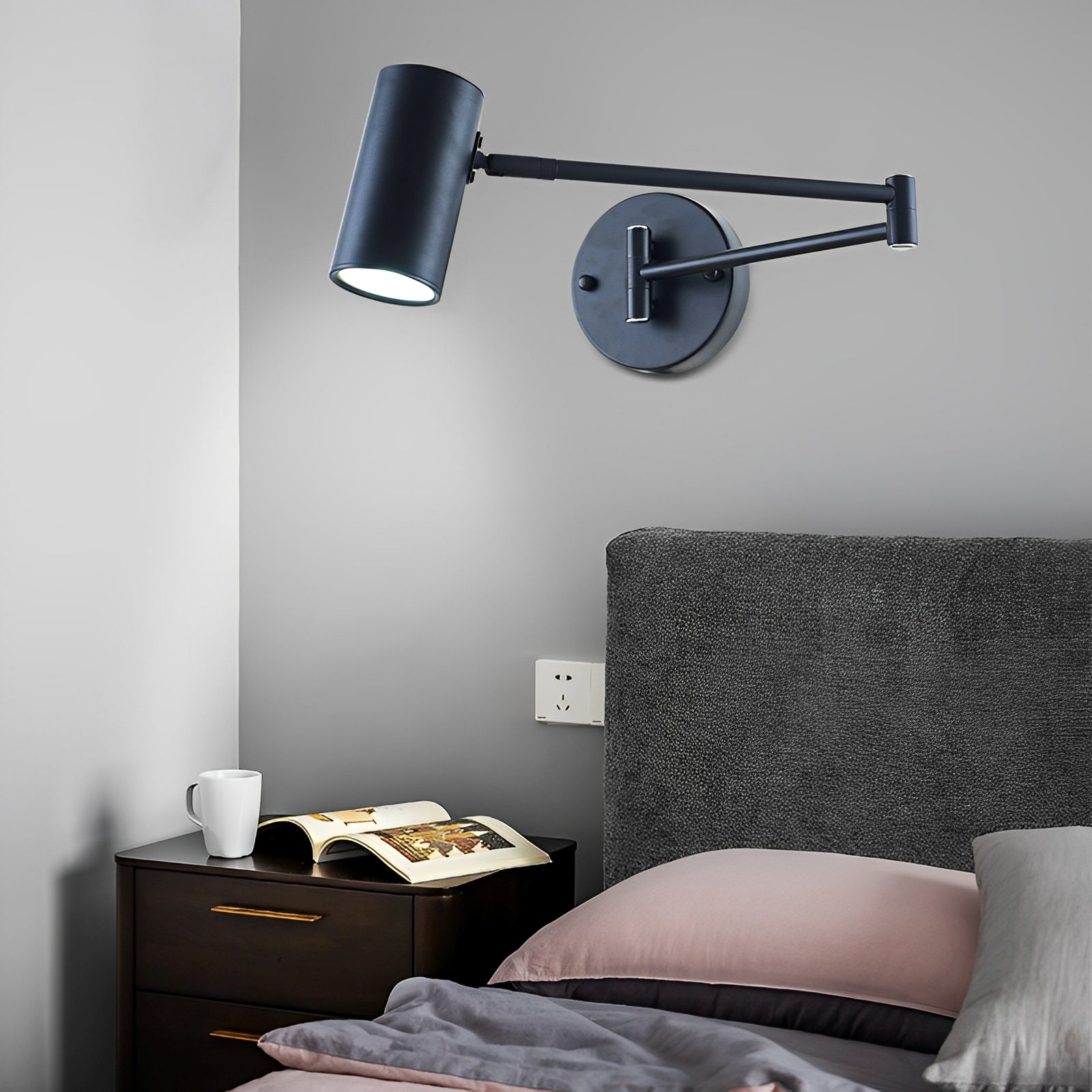 Mira – Klappbare Lampe für die Wand mit beweglichem Arm