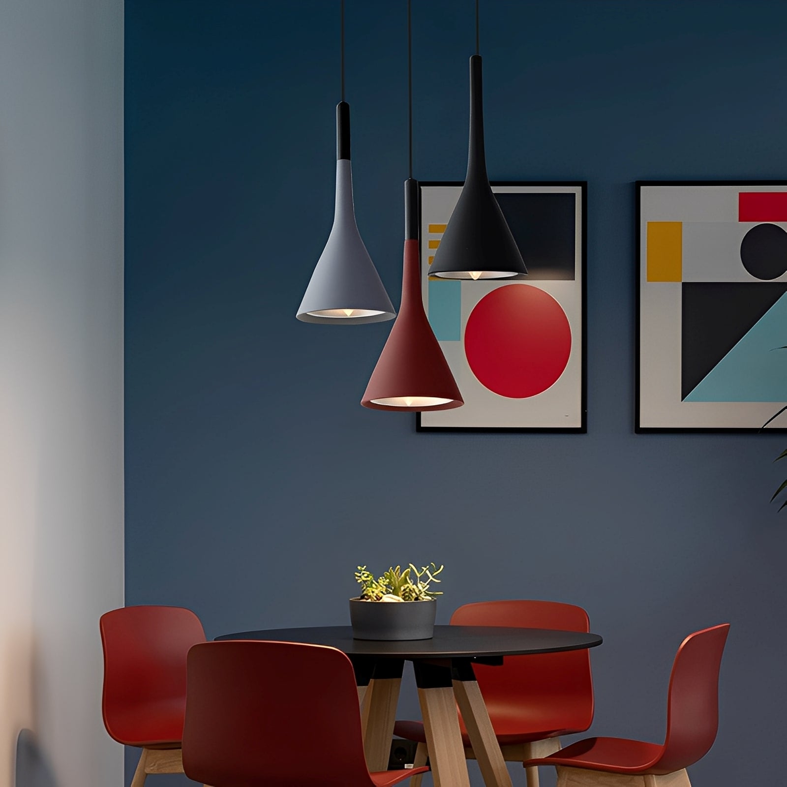 Arashi – Zeitgenössische Hängelampe aus Aluminium mit Horn-Design