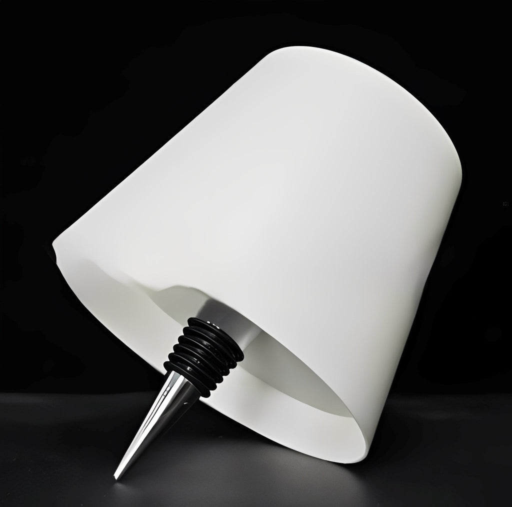 Mina – Wiederaufladbare Tischlampe im Weinflaschen-Design