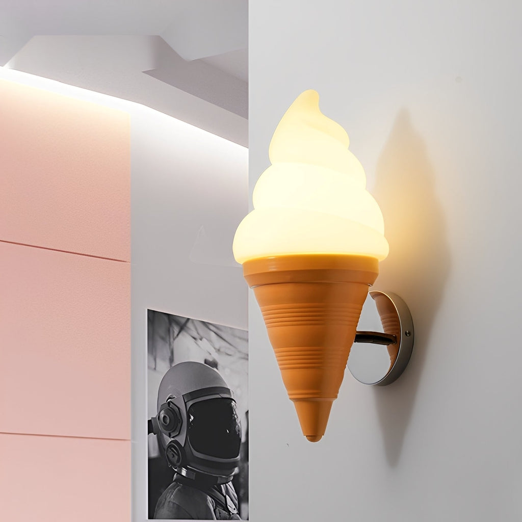 Gelato – Wandlampe im Eiscreme-Design für spielerische Wohnakzente