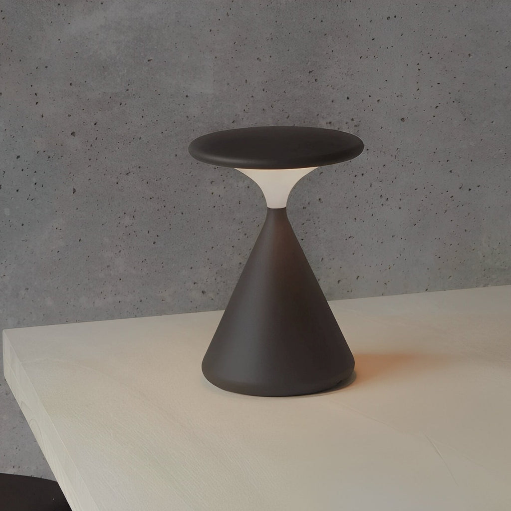 Lina – Tragbare Mini-Leuchte im modernen Design