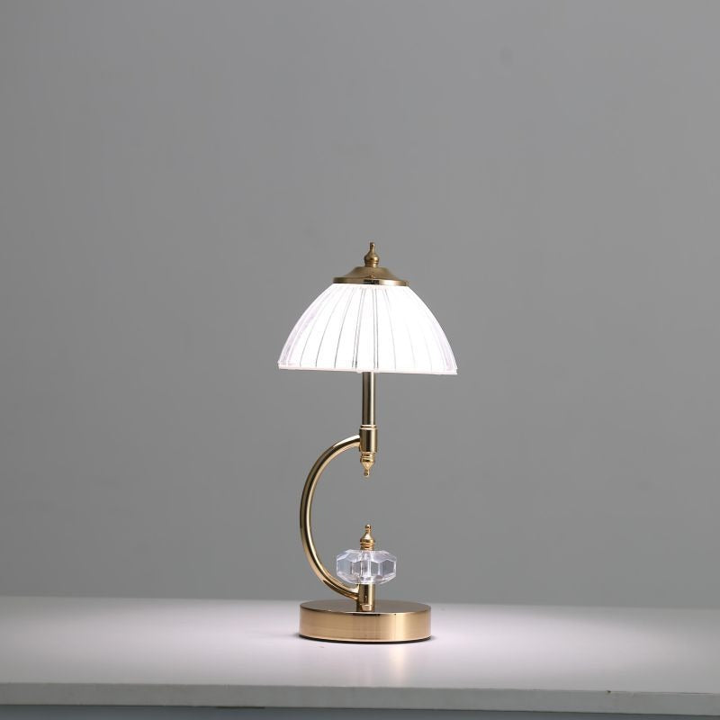 Emiko – Goldene Kristall-Tischlampe im Retro-Stil