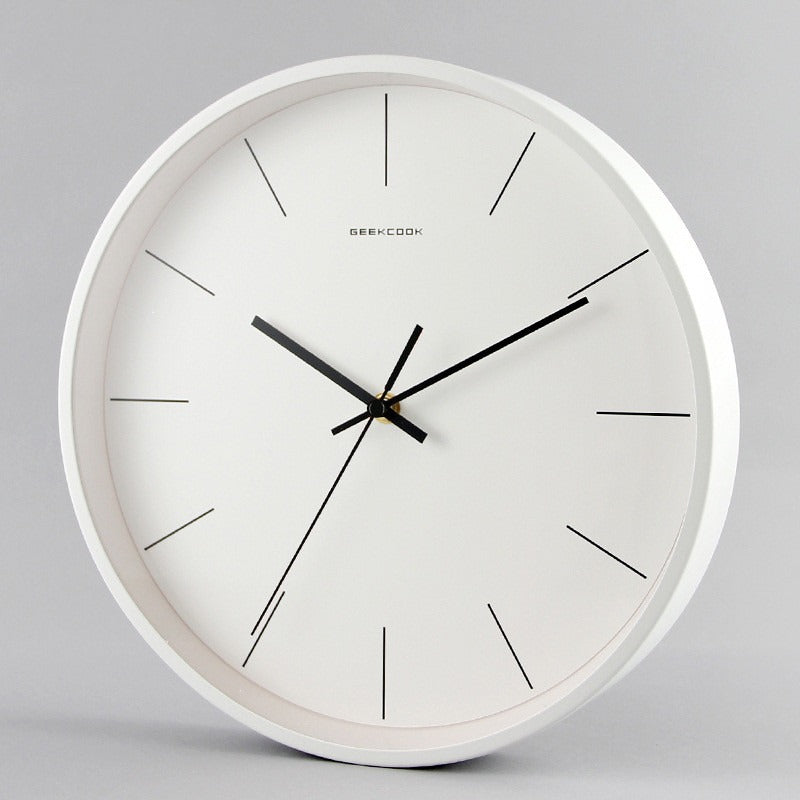 Miguel – Schlichte Nordische Wanduhr
