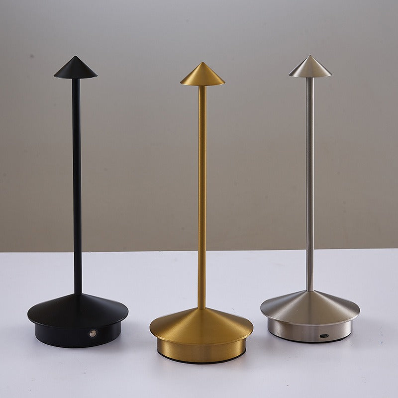 Noelle – Moderne LED Tischleuchte