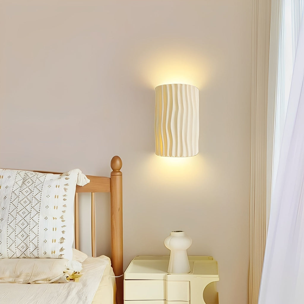 Celine – Gefaltete Wandlampe