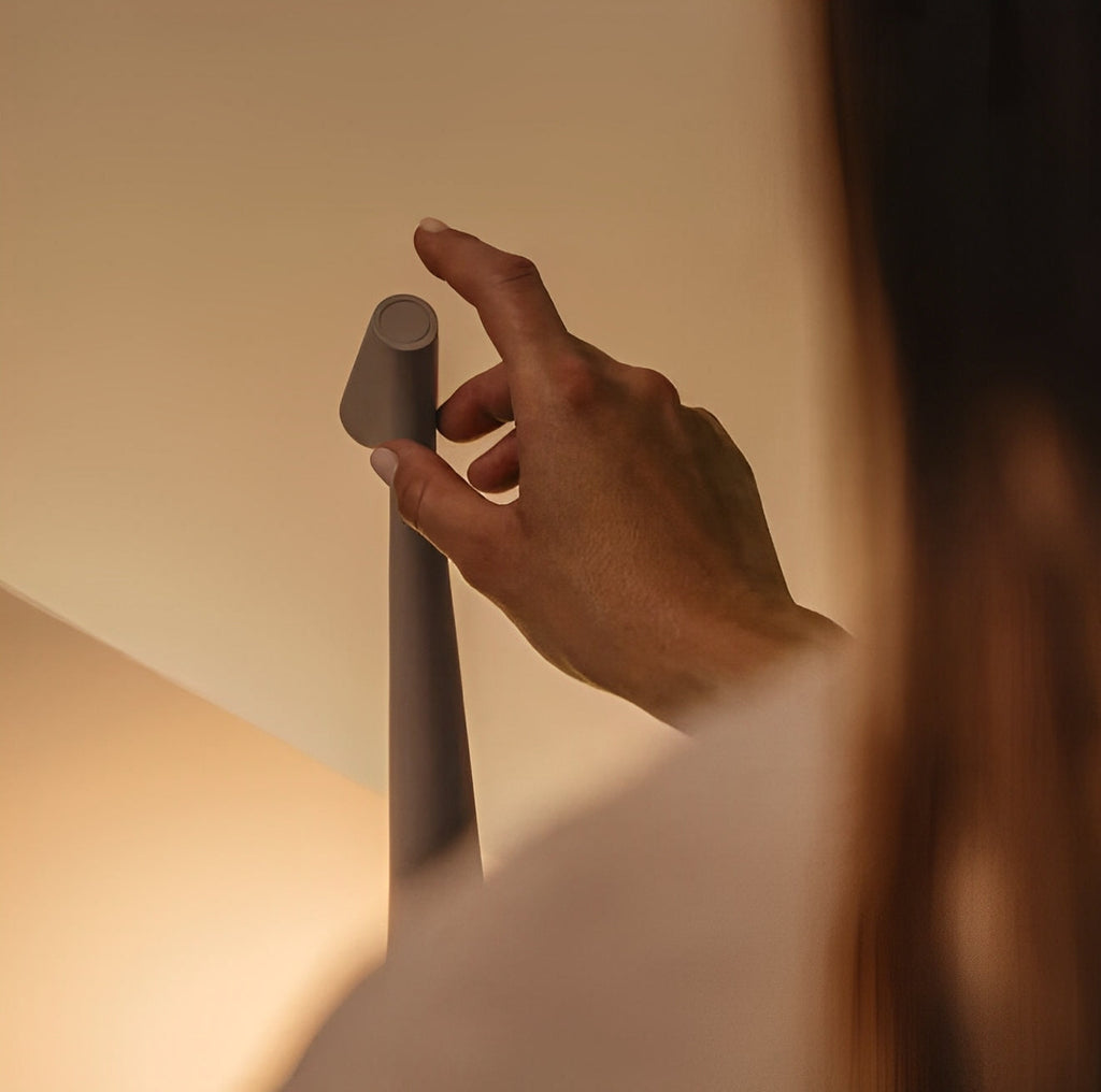 Luma – Tragbare LED Tischleuchte im skandinavischen Design