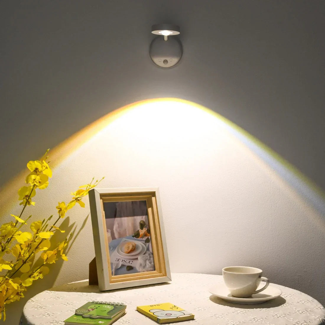 SmartBeam – Wiederaufladbarer LED-Wandstrahler mit Sensor