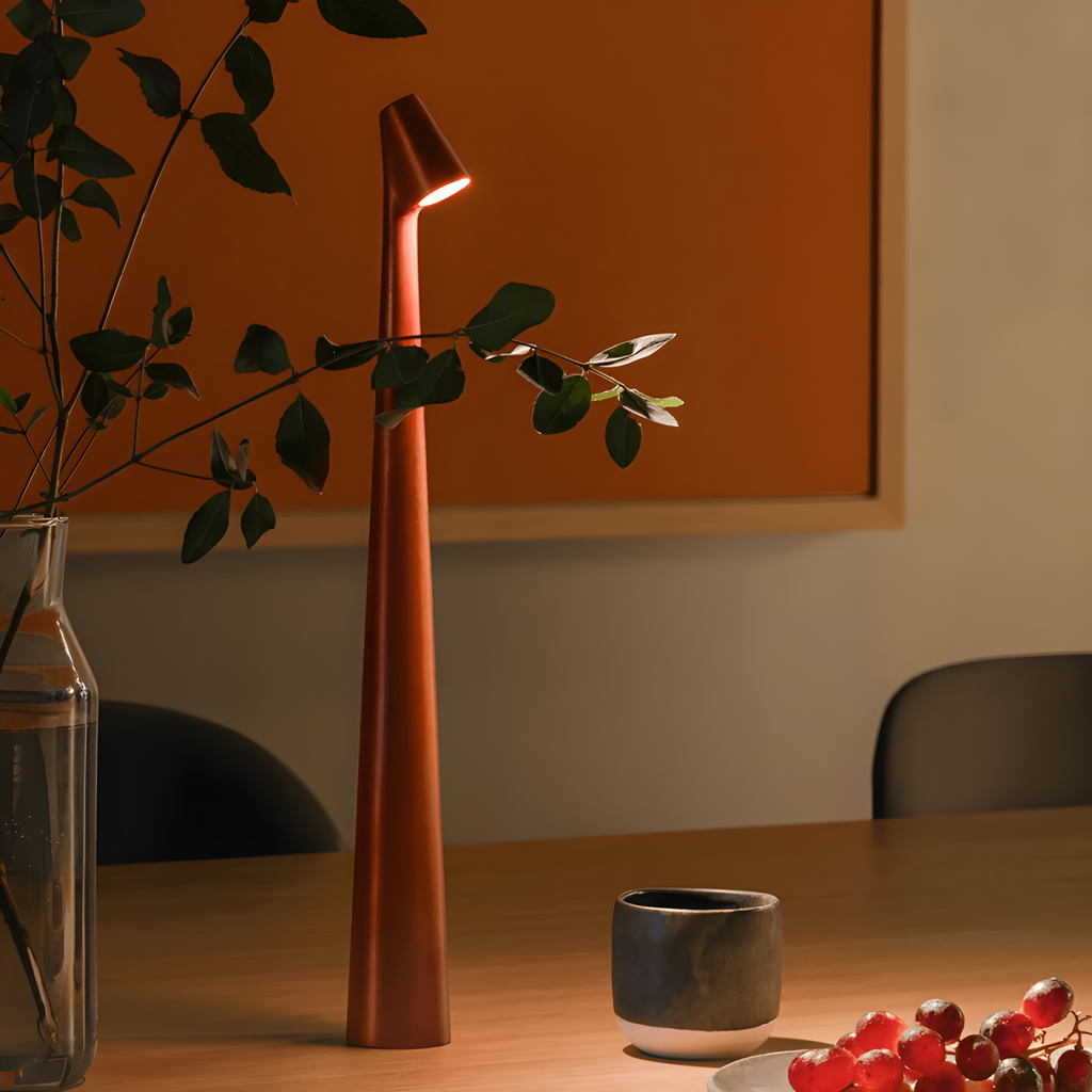 LichtRein – Kabellose LED-Tischleuchte mit Touchfunktion & schlankem Design