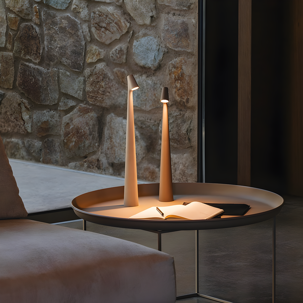LichtRein – Kabellose LED-Tischleuchte mit Touchfunktion & schlankem Design